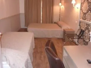 De La Cite Rougemont Otel 2*