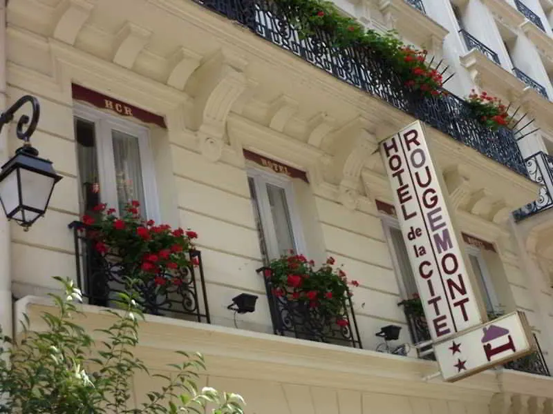 De La Cite Rougemont Otel
