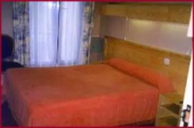De La Cite Rougemont Otel 2*