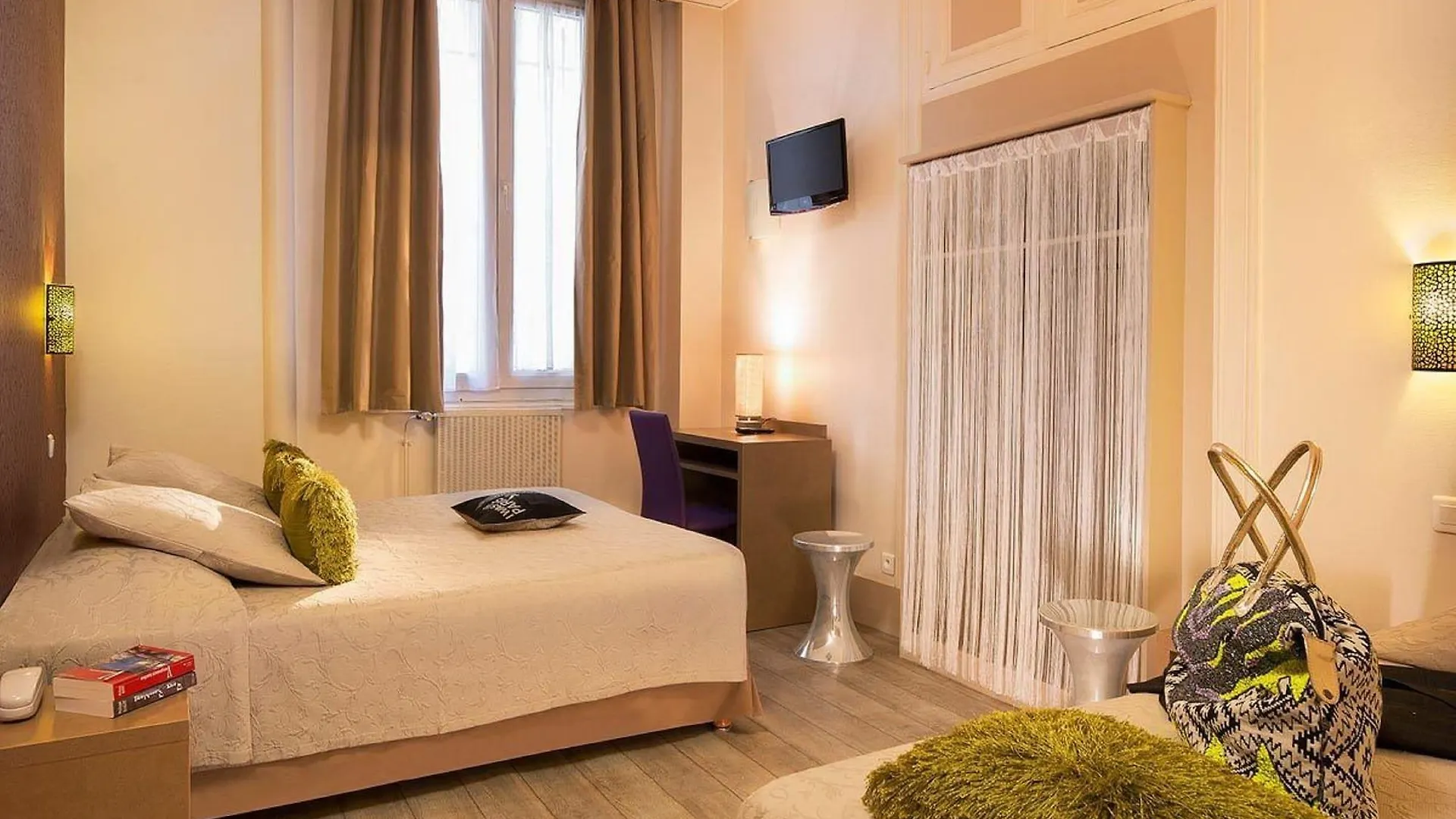 Hotel De La Cite Rougemont 2*